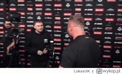 LukasUK - @boolProptestingCheatsEnabledtrue:  Żywy dowód na to, że to nie jest żaden ...