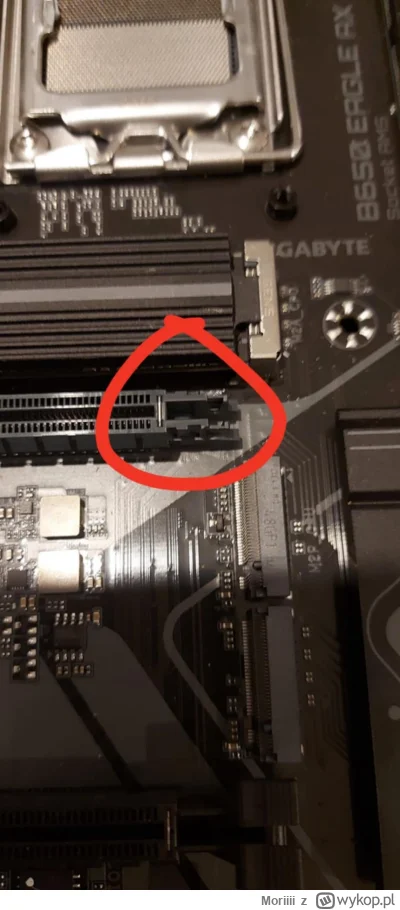 Moriiii - #komputery #komputer #kartagraficzna

Przy wyjmowaniu karty graficznej oder...