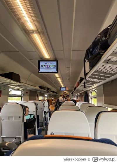 wiorekogorek - Jadę pociągiem trasy Chełm - Bydgoszcz. Intercity. Na dworzu 34 stopni...