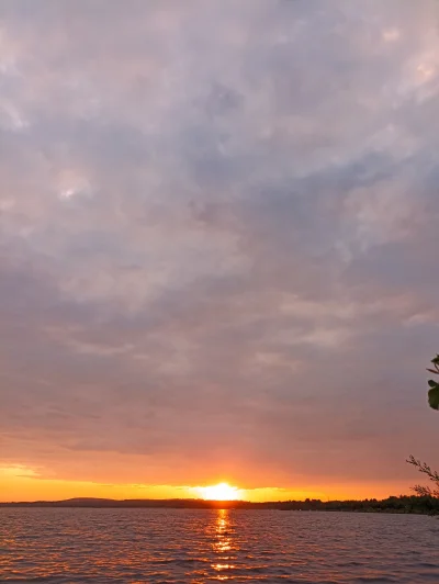 atteint - dzień dobry, państwu, a może i dobranoc, jak już kto preferuje.