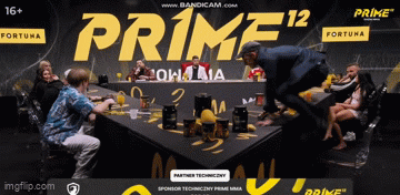 zbychuzbychu1 - #primemma Przypnijcie https://freakday.pl do tagu i odepnijcie z tagu...