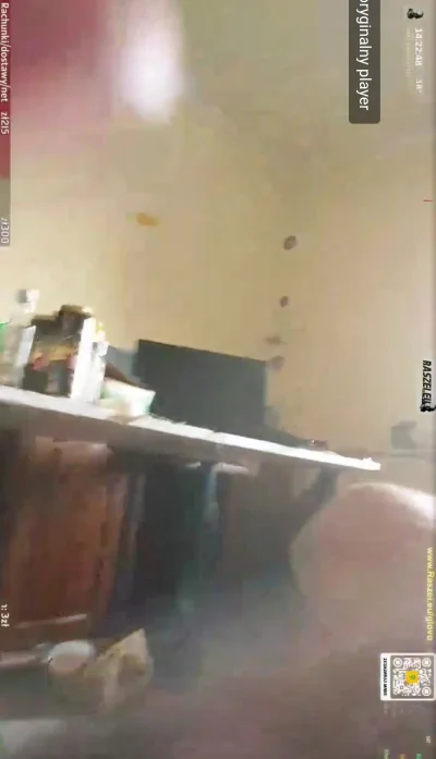 LenoV12 - #danielmagical 
Łapek chyba stoi.
Pewnie wpadł w niego,albo mu spadł xd 
I ...