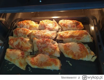 Vermeerrr - Dziś naleśniki zapiekane z żółtym serem z kurczakiem w środku, papryką i ...