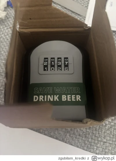 zgubilam_kredki - W środku na pierwszy rzut oka nic nie będzie, ale skrzyneczka jedna...