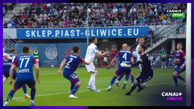 Eliade - Piast - Lech 

1:[2] KRÓL MIKAEL ISHAK

#mecz #golgif