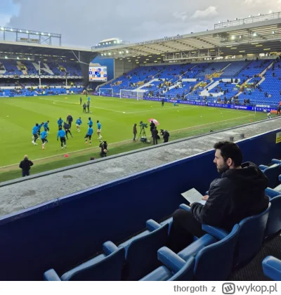 thorgoth - Pewien portugalski szkoleniowiec pojechał na mecz Everton - Chelsea podpat...