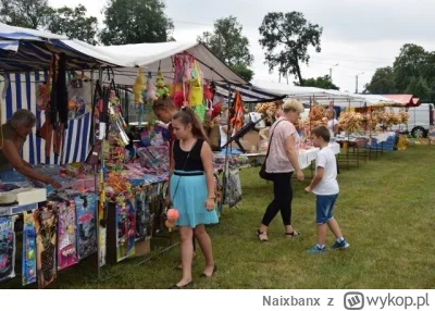 Naixbanx - kupowałeś pistolety na kulki i petardy na odpustach pod kościółkiem na wsi...