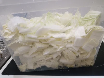 j.....a - Cholera ile mi wyszło tej kapusty. Mam tylko 2 słoiki po 2.5 litrów. Za cho...