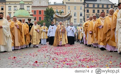 damiz74 - "Arcybiskup Jedraszewski odchodzi na emeryturę z przytupem. W tle afera o w...