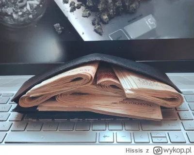 Hissis - Są ludzie co im ryj się nie zamyka, a ja mam inny problem mordki
z fartem
#o...