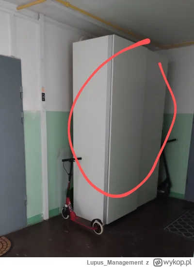 Lupus_Management - Dziś w nocy ktoś mi ukradł z klatki szafę Ikea. Jeśli ktoś by widz...