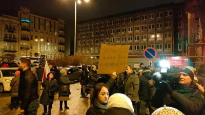 PomidorovaLova - Tylko tyle potrafi z siebie wykrzesać poprzednia władza? Paredziesią...