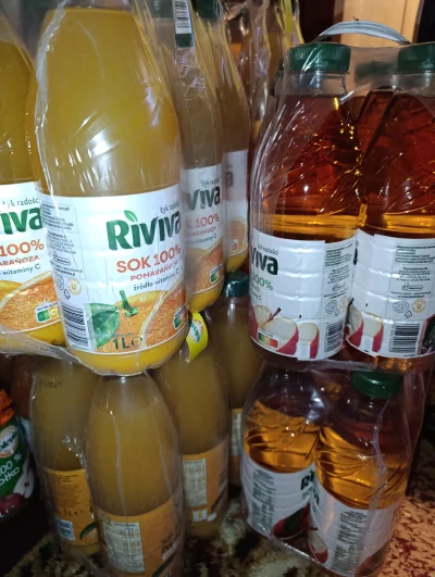 aa-aa - pszne soczki Boże, poginaj do biedry, masz jabłkowy 3+3 za 2zl sztuka/ 1 litr...