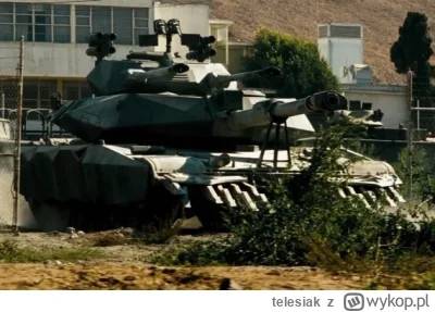 telesiak - @Morty1337 wygląda jak ten czołg transformer