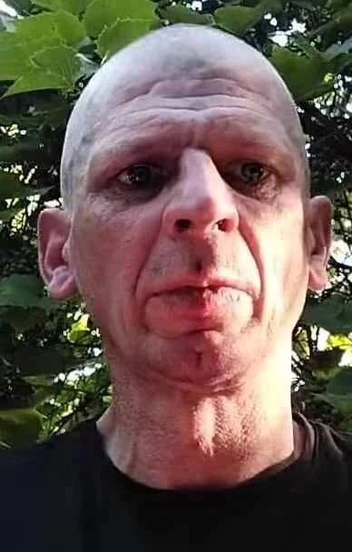 Brutus66 - Na przykładzie seby widzimy, że lata w MLM, samorozwoju oraz kołczingu są ...