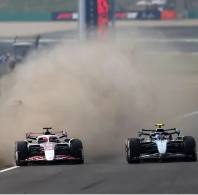 JednaRenkaJedenKaleka - ESTIE BESTIE
#f1