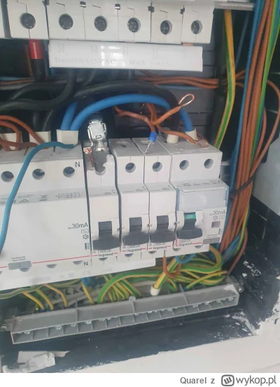 Quarel - @Chris_Karczynski: Dokręcaj tak aby es nie pękał i będzie okej xD