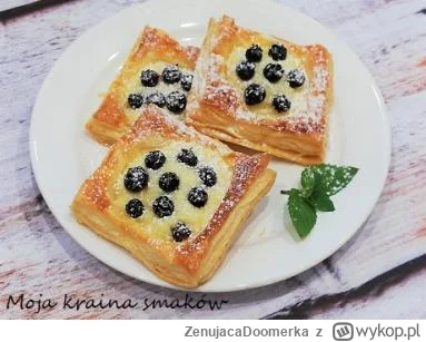 ZenujacaDoomerka - @rowerowa_panienka: ciasto francuskie, wycinam kwadraty brzegi skł...