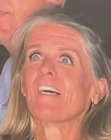 plyty_chodnikowe - Przepiękny i rzadki widok kobiety która właśnie zdała sobie sprawę...