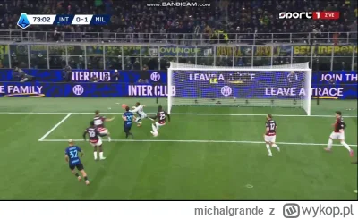 michalgrande - #mecz #meczgif #seriea #inter #acmilan 
Majk Menią broni karniaczka Ca...