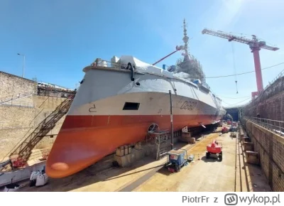 PiotrFr - Francuska fregata Amiral Ronarc'h, będąca w budowie w Lorient, padła ofiarą...