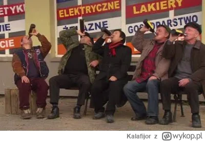 Kalafijor - Qiwu Song (w środku) świętuje awans do konkursu w Ruce z polską publiczno...