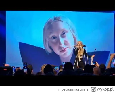 mpetrumnigrum - > xD kolejny hejt ze względu na wygląd, jesteście tak bardzo prymityw...