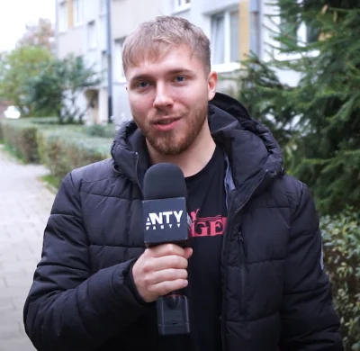 L0giczna - Jestem ekiert jestem psem
weż boxdel pogłaskaj mnie
wołaj za mną chodź tu ...