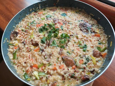 arinkao - Risotto na białym winie, duszone z bulionem, rydzami, marchwią, porem, czos...