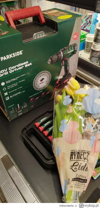 mkarweta - Niektórzy mówią, że nie ma idealnego prezentu na dzień kobiet, ale to niep...