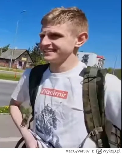 MacGyver007 - @Horkheimer: ten onanista to wstrętna onuca jest to nie ma się co dziwi...