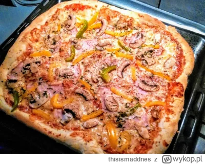 thisismaddnes - Dzisiaj wolne to picę upiekłem, co będę jakieś kurczaczki jadł choler...