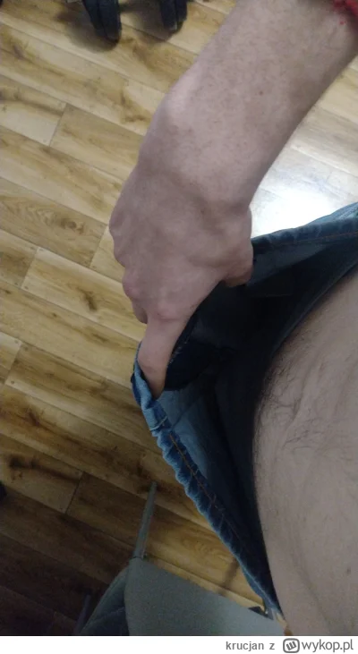 krucjan - @nilmerg właśnie muszę sobie pokupować coś ale jestem za biedny więc chodzę...