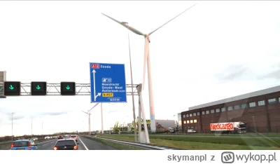 skymanpl - @konradw: Dla minusujących niedowiarków, że mogą stać przy drogach i nic z...