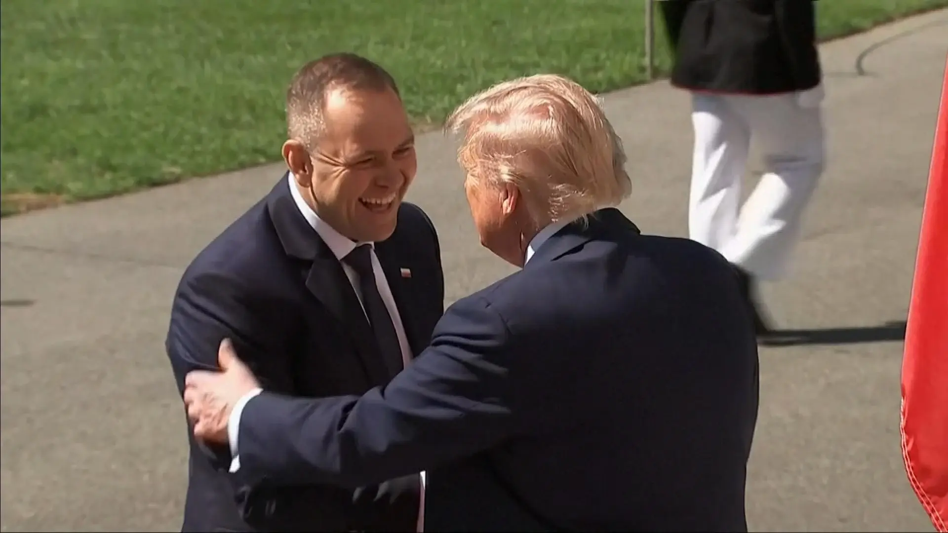 diamond-dealer - Mamy super prezydenta, fajny szczery swojski uśmiech.

#polityka