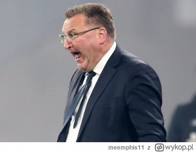 meemphis11 - #mecz 

Słowacja atakuje mimo, że prowadzi i ma 1 miejsce w grupie