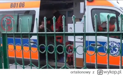 ortalionowy - @jqdro:  Jarek bądź tutaj tylko po dachach nie łaź mnie! B--ń boże!