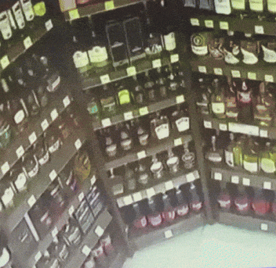 sprzedawcataniejwhyski - A tam kimałem po robocie (Pan Janusz mnie nagrał, mam przewa...