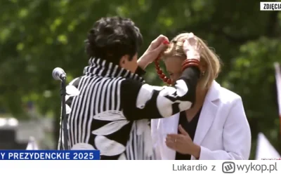 Lukardio - Imperatorka przekazuje korale żonie Trzaskowskiego

#polityka #senyszyn #w...