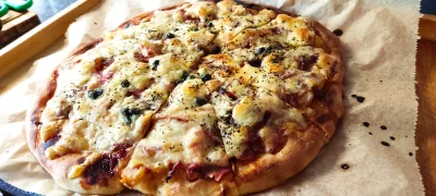 darino - Pyszna czwartkowa pizza.
#gotischen #jedzzwykopem #foodpornn