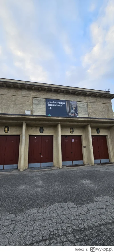 Iudex - Nie wiedziałem, ze na obiekcie Unesco można sobie szmaty z reklamą wieszać ( ...