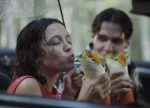 Zamroczony - W reklamie #mcdonalds wrap ma wielkość giga kebaba, większego od łba goś...