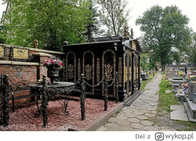 Del - @czteroch Katowice też taki mają. Ma nawet fotowoltaikę ( ͡° ͜ʖ ͡°)