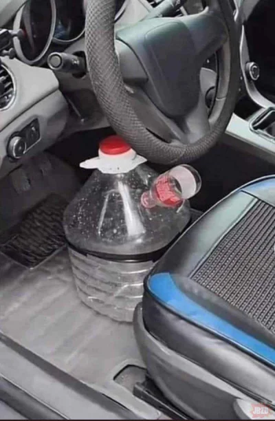 Wielka-Polska-Betonowa - @Najmilszy_Maf1oso: ta rurka to zamiast sikobidonów