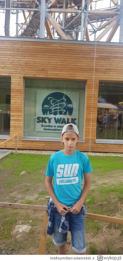 maksymilian-adamskiii - Jak byłem mały to byłem koło wieży w górach w oceanarium , ni...