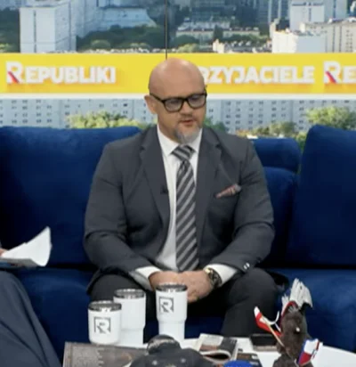 okoboji - czasami przeklikam tv republika co tam słychać i jakie są nastroje oraz pop...