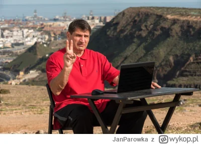 JanParowka - Programista wykopu podczas pisania wykop 2.0 pozdrawia chejterów. 
© Wyk...