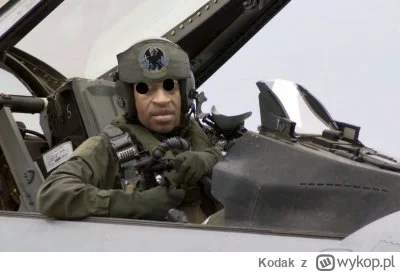 Kodak - Zdjęcie Holenderskiego pilota który zestrzelił radzieckie drony...
#wojna