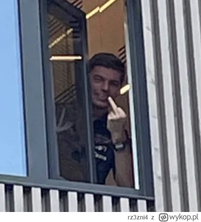 rz3zni4 - #f1 D--a cicho