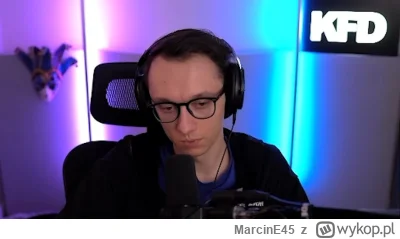 MarcinE45 - 40kg lesbijke sponsoruje firma z suplami? to tak jakby golas reklamował j...